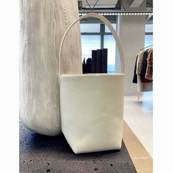 designer bags leather commuter tote advanced sense one shoulder bucket classic tote the row tuif
designer bags leather commuter tote advanced sense one shoulder bucket classic tote the row tuif