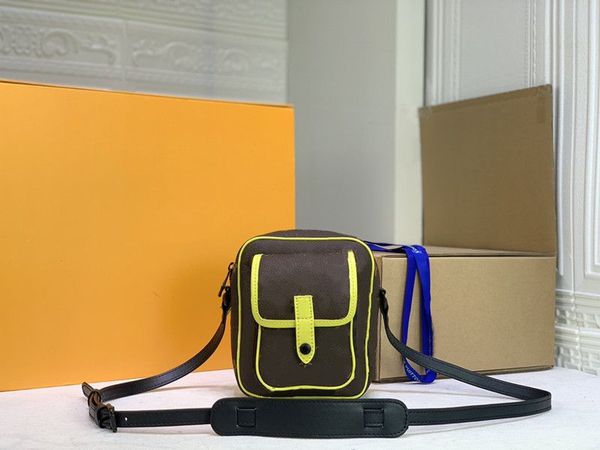 luxury designer leather women's men tote crossbody bags wearable wallet fashion shopping purse camera cases card pockets handbag should
luxury designer leather women's men tote crossbody bags wearable wallet fashion shopping purse camera cases card pockets handbag should
