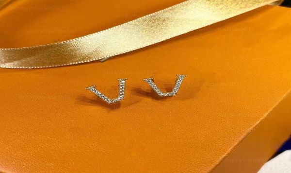 never charm fade new luxury jewelry nails classic wedding earrings stainless steel inlaid zircon elegant womens studs6764083, Golden
never charm fade new luxury jewelry nails classic wedding earrings stainless steel inlaid zircon elegant womens studs6764083, Golden