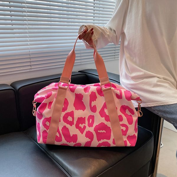 duffel bags designer women fashionstorageleopard luggage travel sports large nylon luxury duffle bag 230724
duffel bags designer women fashionstorageleopard luggage travel sports large nylon luxury duffle bag 230724