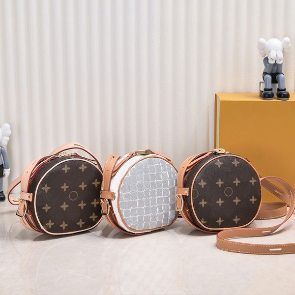 designer bag womens fashion round cake shoulder bag mini portable tote bag leather printing crossbody bag temperament multi functional mobil
designer bag womens fashion round cake shoulder bag mini portable tote bag leather printing crossbody bag temperament multi functional mobil