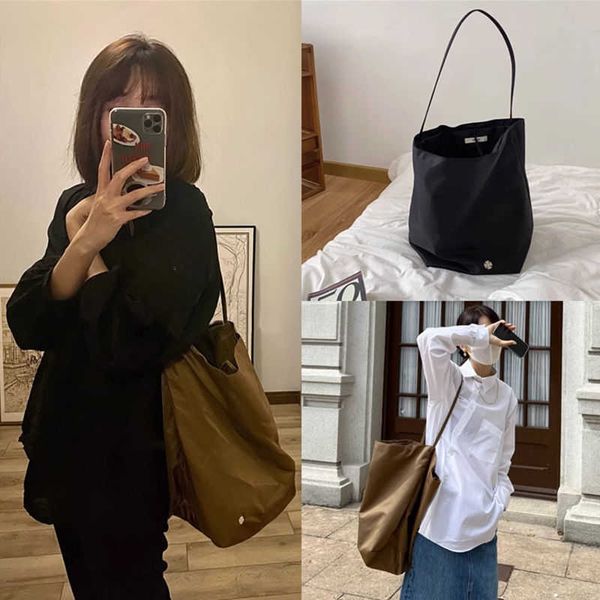designer bags leather bag large capacity shoulder cowhide hand mother lichee grain head layer bucketclassic tote bag the row jp3c
designer bags leather bag large capacity shoulder cowhide hand mother lichee grain head layer bucketclassic tote bag the row jp3c
