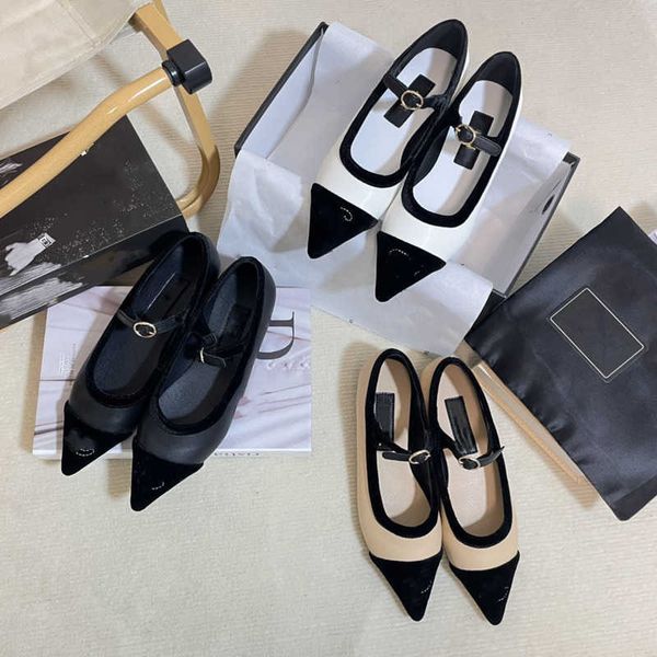 2023 spring classic designer c branded flat dress shoes sheepskin leather pointed toe boat shoes ballet flats dance shoe fashion women black
2023 spring classic designer c branded flat dress shoes sheepskin leather pointed toe boat shoes ballet flats dance shoe fashion women black