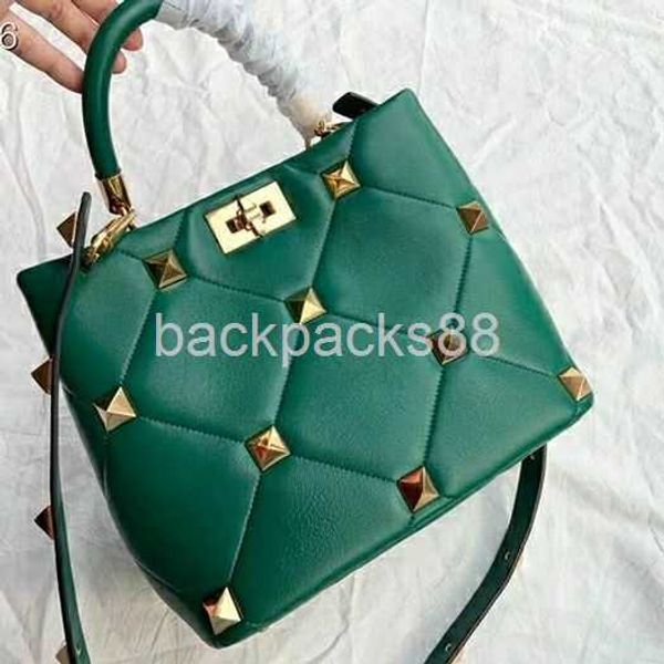 color designer luxurys handbag women bags quilted stitching outline diamond pattern portable shoulder women's chain tote bag j5cl
color designer luxurys handbag women bags quilted stitching outline diamond pattern portable shoulder women's chain tote bag j5cl