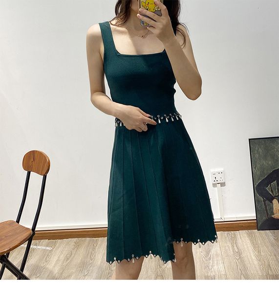 new -aje knitting suit skirt suspender skirt versatile spring and autumn bottoming skirt, Black;gray
new -aje knitting suit skirt suspender skirt versatile spring and autumn bottoming skirt, Black;gray
