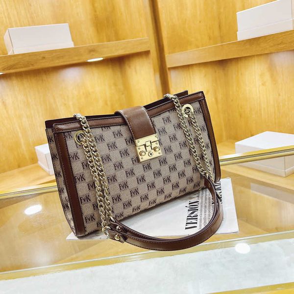 large capacity tote bag for women's 2023 new fashion french small and versatile one shoulder underarm purses
large capacity tote bag for women's 2023 new fashion french small and versatile one shoulder underarm purses