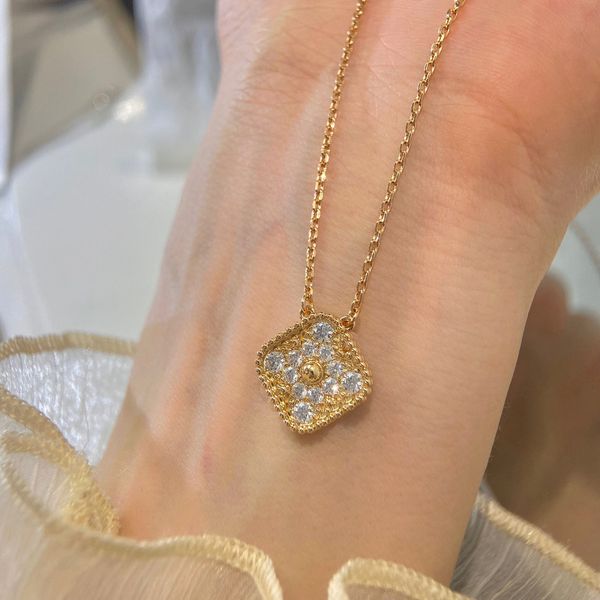 necklace designer jewelry necklace clover necklace gold pendent necklaces stainless steel gold plating rose women girls party short summer c, Silver
necklace designer jewelry necklace clover necklace gold pendent necklaces stainless steel gold plating rose women girls party short summer c, Silver