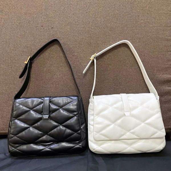 fashion underarm totes shoulder bag strap womens mens clutch classic handle luxury designers flap square quilted over lock handbag crossbody
fashion underarm totes shoulder bag strap womens mens clutch classic handle luxury designers flap square quilted over lock handbag crossbody