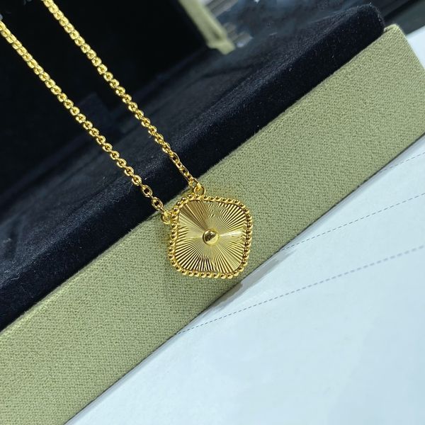designer van cleef clover necklace for women trendy jewelry love necklaces fashion jewelry custom chain elegance heart pendant necklaces gif, Silver
designer van cleef clover necklace for women trendy jewelry love necklaces fashion jewelry custom chain elegance heart pendant necklaces gif, Silver