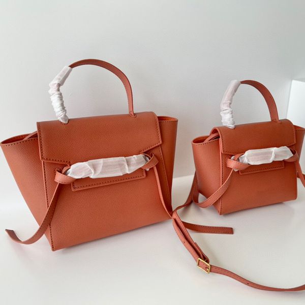 classic handle knotted belt bags women luxury designer clutch bag totes flap crossbody shoulder handbag teen triomphe cases catfish underarm
classic handle knotted belt bags women luxury designer clutch bag totes flap crossbody shoulder handbag teen triomphe cases catfish underarm