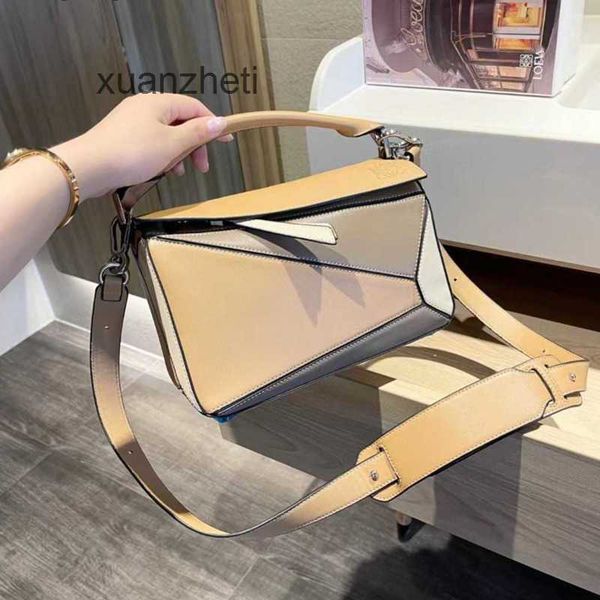 outlet bag fashion loewcbag women's 24cm 2023 shoulder designer hands pillow handheld bags soft leather single puzzles crossbody patchw
outlet bag fashion loewcbag women's 24cm 2023 shoulder designer hands pillow handheld bags soft leather single puzzles crossbody patchw