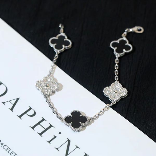 designer four-leaf clover bracelet luxury jewelry set pendant necklaces bracelet stud earrings gold silver mother of pearl multi-color optio, Black
designer four-leaf clover bracelet luxury jewelry set pendant necklaces bracelet stud earrings gold silver mother of pearl multi-color optio, Black