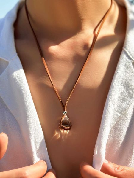 men's accessories 1pc vintage fashion holiday style irregular crystal pendant men's necklace with braided design, Silver
men's accessories 1pc vintage fashion holiday style irregular crystal pendant men's necklace with braided design, Silver