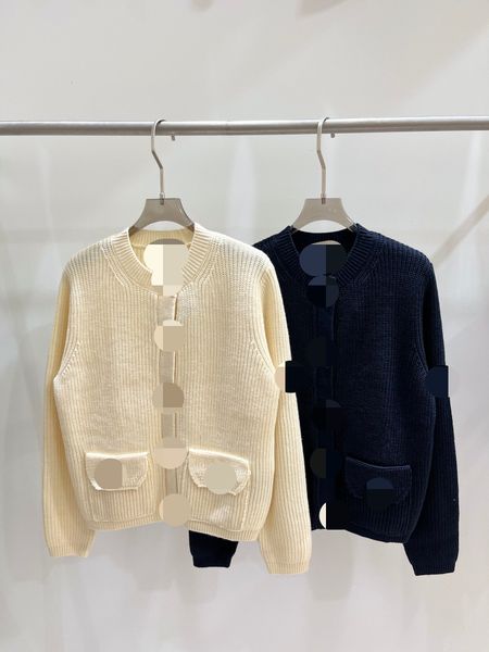 725 2023 autumn runway pullover brand same style pullover button sweater white black long sleeve crew neck fashion clothes womens qian688
725 2023 autumn runway pullover brand same style pullover button sweater white black long sleeve crew neck fashion clothes womens qian688