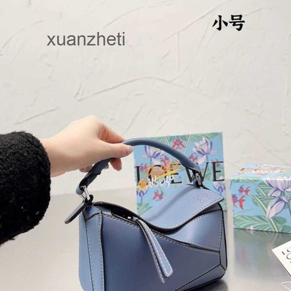 outlet one mini 20cm hands crossbody loewcbag bags fashion puzzles single 2023 small designer leather cowhide bag shoulder spliced handbags
outlet one mini 20cm hands crossbody loewcbag bags fashion puzzles single 2023 small designer leather cowhide bag shoulder spliced handbags