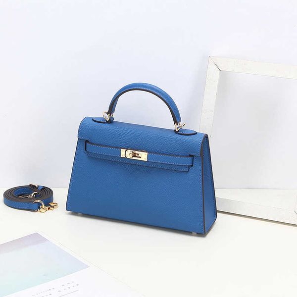 designer kelyss tote bag 2023 crossbody new versatile one shoulder small fashion hand rubbed pattern second generation women mini genuine le
designer kelyss tote bag 2023 crossbody new versatile one shoulder small fashion hand rubbed pattern second generation women mini genuine le