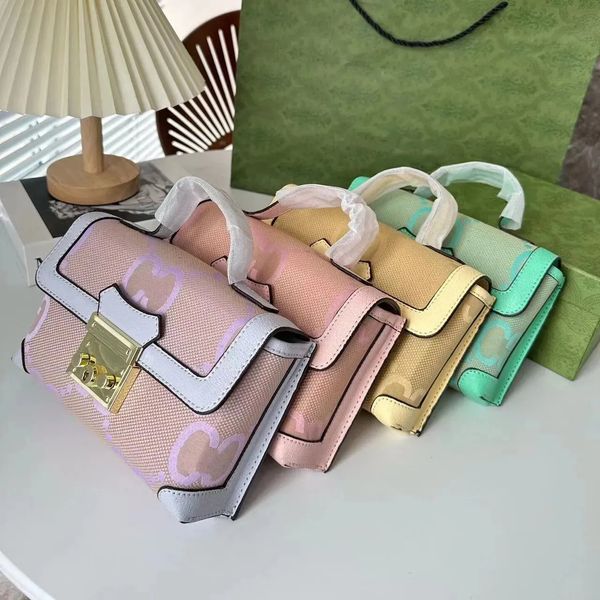 padlock bag women one shoulder crossbody bag designer handbag light pink leather piping chain bag envelope bag clutch bag shoulder bags tote
padlock bag women one shoulder crossbody bag designer handbag light pink leather piping chain bag envelope bag clutch bag shoulder bags tote