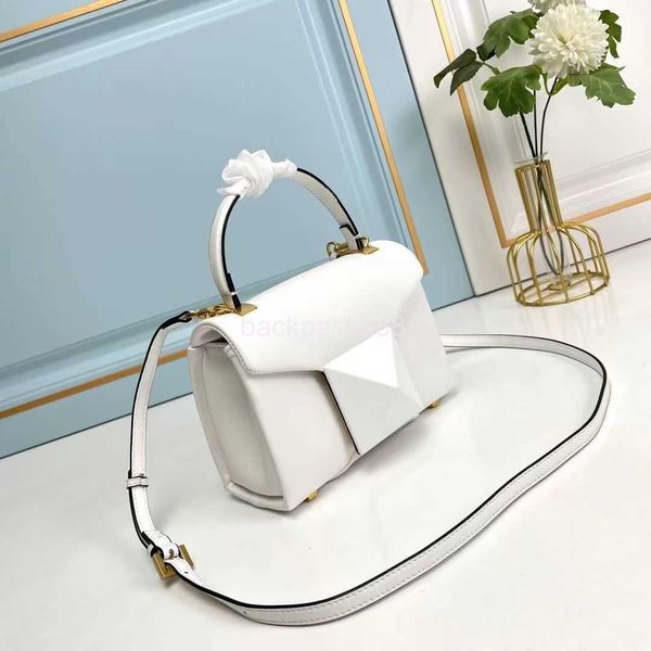 women stud bags luxurys mini handbag designer color leather rivet fashion handheld shoulder crossbody women tote bag f05e
women stud bags luxurys mini handbag designer color leather rivet fashion handheld shoulder crossbody women tote bag f05e