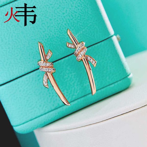 designer tiffay's knot earrings female plated 18k rose gold cross bow twisted gu ailing same style ins, Golden
designer tiffay's knot earrings female plated 18k rose gold cross bow twisted gu ailing same style ins, Golden
