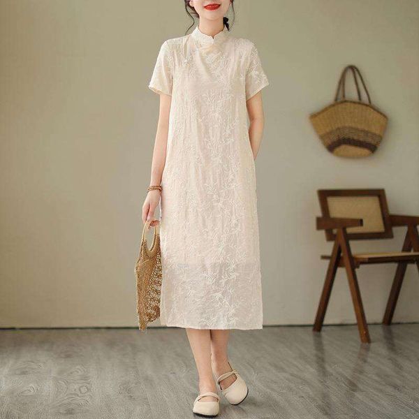summer water dissolving embroidered national style ramie dress with tilted collar reformed cheongsam long for, Black;gray
summer water dissolving embroidered national style ramie dress with tilted collar reformed cheongsam long for, Black;gray