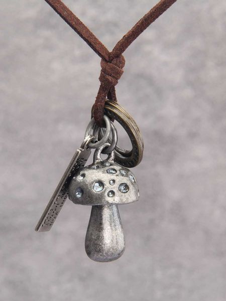 men's accessories fashionable and popular men slogan detail rectangle mushroom charm necklace alloy for jewelry gift and for a stylish, Silver
men's accessories fashionable and popular men slogan detail rectangle mushroom charm necklace alloy for jewelry gift and for a stylish, Silver