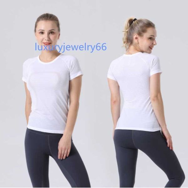 women's t-shirt 2022 new align lu-07 women's 2.0 yoga short sleeve solid color nude sports shaping waist tight fitness loose joggi, White
women's t-shirt 2022 new align lu-07 women's 2.0 yoga short sleeve solid color nude sports shaping waist tight fitness loose joggi, White