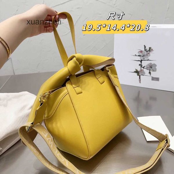 rabbit designer bag 2023 loewsbag bags hammock women classic handbag embroidered shoulder strap large capacity com xxeb
rabbit designer bag 2023 loewsbag bags hammock women classic handbag embroidered shoulder strap large capacity com xxeb