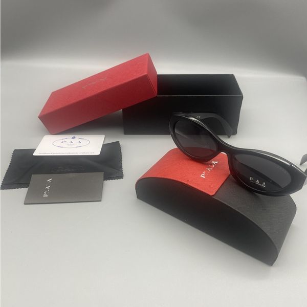retro sunglasses designer inverted triangle brand men's and women's small frame fashion trend glasses personality everything glass, White;black
retro sunglasses designer inverted triangle brand men's and women's small frame fashion trend glasses personality everything glass, White;black