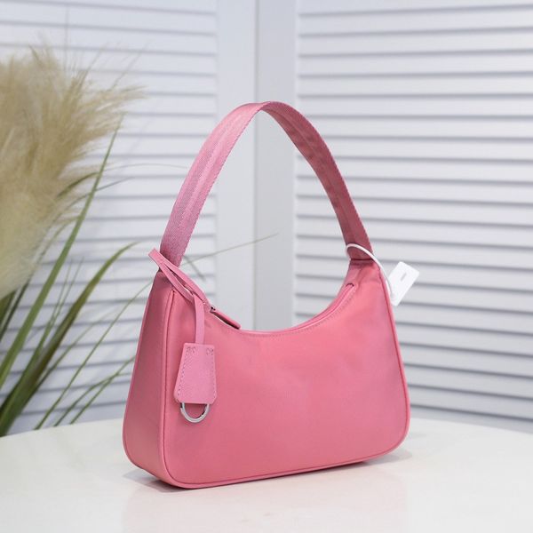 2023 highs quality re-edition designer bags 2000 nylon leather shoulder bags women crossbody messenger handbag evening totes purse wholesale
2023 highs quality re-edition designer bags 2000 nylon leather shoulder bags women crossbody messenger handbag evening totes purse wholesale