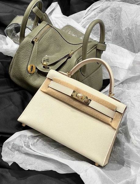 designer kelyss tote bag second generation bag mini leather palm print mini layer cowhide single shoulder portable messenger versatile women
designer kelyss tote bag second generation bag mini leather palm print mini layer cowhide single shoulder portable messenger versatile women