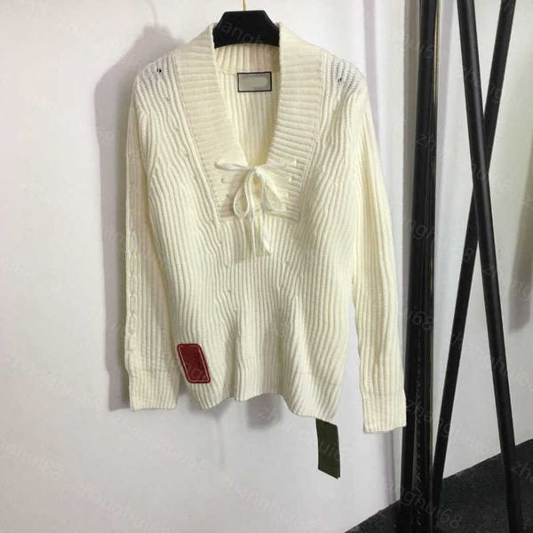 23ss women sweater womens designer clothing strap v-neck long-sleeved pullover sweater womens clothing a1, White;black
23ss women sweater womens designer clothing strap v-neck long-sleeved pullover sweater womens clothing a1, White;black