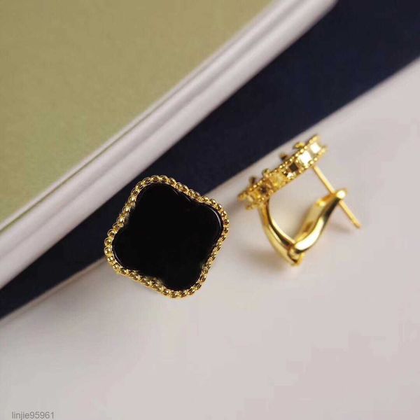 designer clover earrings four leaf ear studs love pendant screw party women wedding couple fashion luxury a, Golden;silver
designer clover earrings four leaf ear studs love pendant screw party women wedding couple fashion luxury a, Golden;silver