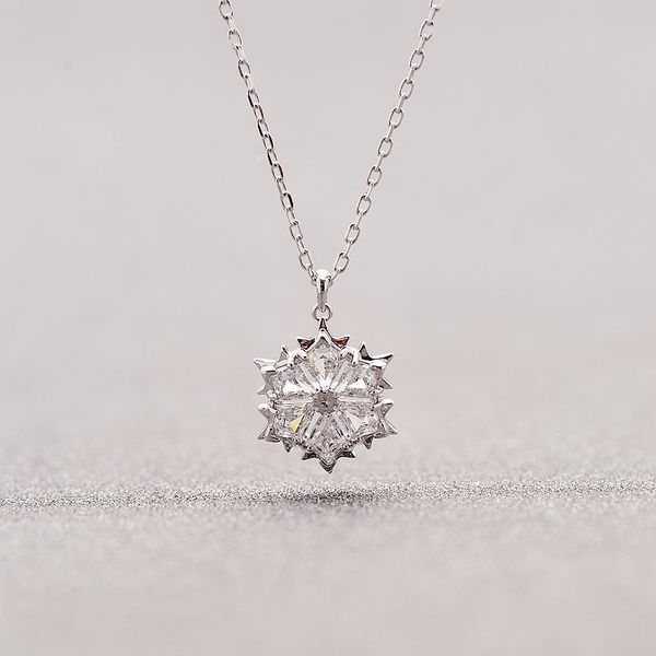 luxury brand designer necklace beautiful snow necklace women's crystal clavicle chain european and american fashion wedding jewelry y23, Silver
luxury brand designer necklace beautiful snow necklace women's crystal clavicle chain european and american fashion wedding jewelry y23, Silver