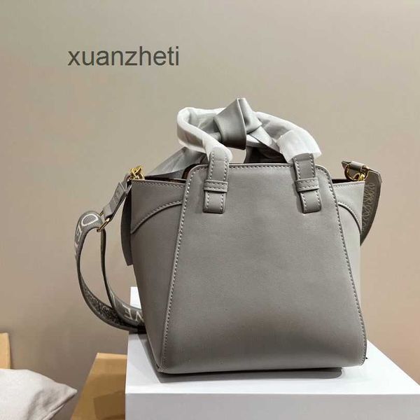 bags classic totes designer bag hammock 2023 loewsbag rabbit anagram bowknot embroidered shoulder strap cowhide large cap muy0
bags classic totes designer bag hammock 2023 loewsbag rabbit anagram bowknot embroidered shoulder strap cowhide large cap muy0