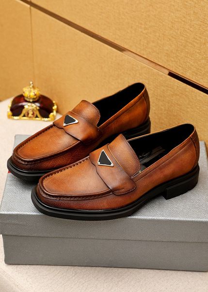 2023 men dress shoes genuine leather moccasins designer loafers men brand classic wedding office formal oxfords size 38-45, Black
2023 men dress shoes genuine leather moccasins designer loafers men brand classic wedding office formal oxfords size 38-45, Black