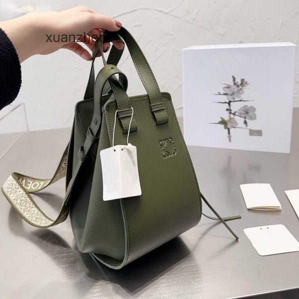 2023 fashion fashion embroidered handbag bag designer capacity classic loewcbag shoulder strap bags large hammock commuter candy colors jgo1
2023 fashion fashion embroidered handbag bag designer capacity classic loewcbag shoulder strap bags large hammock commuter candy colors jgo1