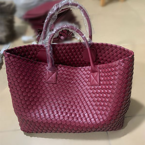 luxury handbag designer bag the tote bag shouder crossbody bags leather women bag braid leather bags handbag designer lady clutch purse shou
luxury handbag designer bag the tote bag shouder crossbody bags leather women bag braid leather bags handbag designer lady clutch purse shou