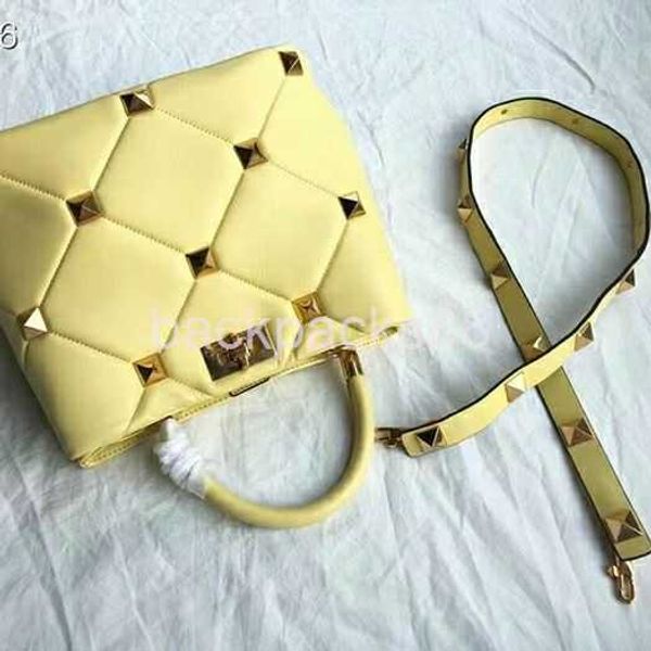 designer handbag women bags quilted luxurys color stitching outline diamond pattern portable shoulder women's chain tote bag swdf
designer handbag women bags quilted luxurys color stitching outline diamond pattern portable shoulder women's chain tote bag swdf