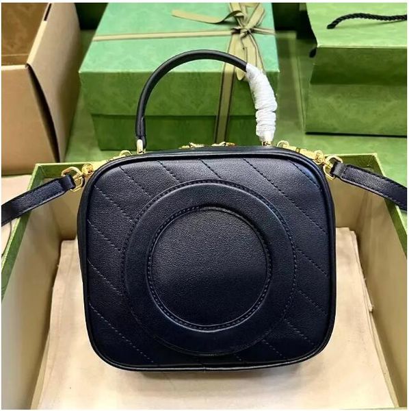designer fashion femme blondie tote backpack classic crossbody bag camera bag flow pocket gold bag luxury dome handle shoulder clutch handba
designer fashion femme blondie tote backpack classic crossbody bag camera bag flow pocket gold bag luxury dome handle shoulder clutch handba