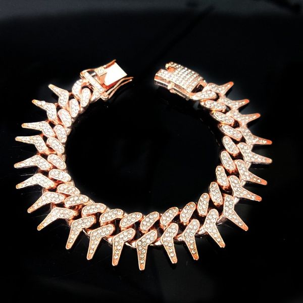 custom pendant rose gold chain chokers charins luxury brand heart pendant necklaces simple love copper ring logo printed designer necklace w, Golden;silver
custom pendant rose gold chain chokers charins luxury brand heart pendant necklaces simple love copper ring logo printed designer necklace w, Golden;silver