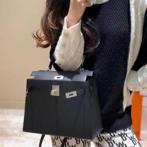 designer hemrres tote bag new style kelyss bag palm print epsom leather 25cm one shoulder diagonal cross handbag
designer hemrres tote bag new style kelyss bag palm print epsom leather 25cm one shoulder diagonal cross handbag
