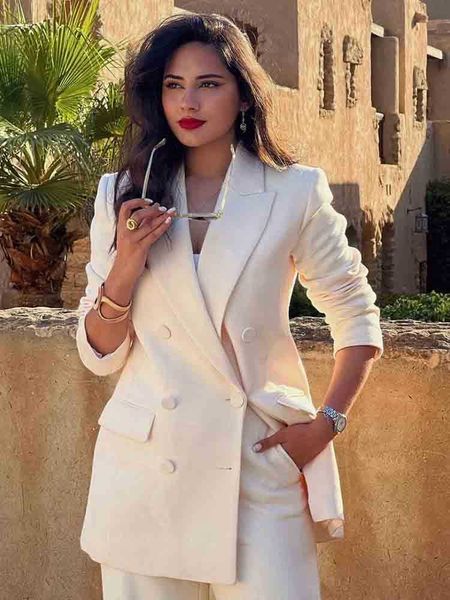 women's suits blazers traf 2023 women fashion double breasted blazer coat vintage long sleeves flap pockets female outerwear chic veste, White;black
women's suits blazers traf 2023 women fashion double breasted blazer coat vintage long sleeves flap pockets female outerwear chic veste, White;black