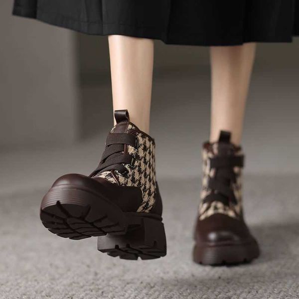 a sense of niche design houndstooth color blocking martin boots for women in 2023 autumn new small thick soled short 230720, Black
a sense of niche design houndstooth color blocking martin boots for women in 2023 autumn new small thick soled short 230720, Black
