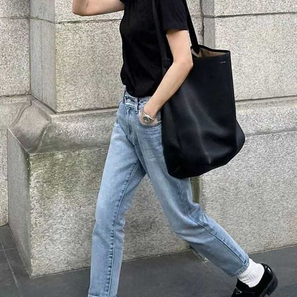 designer bags leather commuter tote advanced sense one shoulder bucket classic tote the row 4fm9
designer bags leather commuter tote advanced sense one shoulder bucket classic tote the row 4fm9
