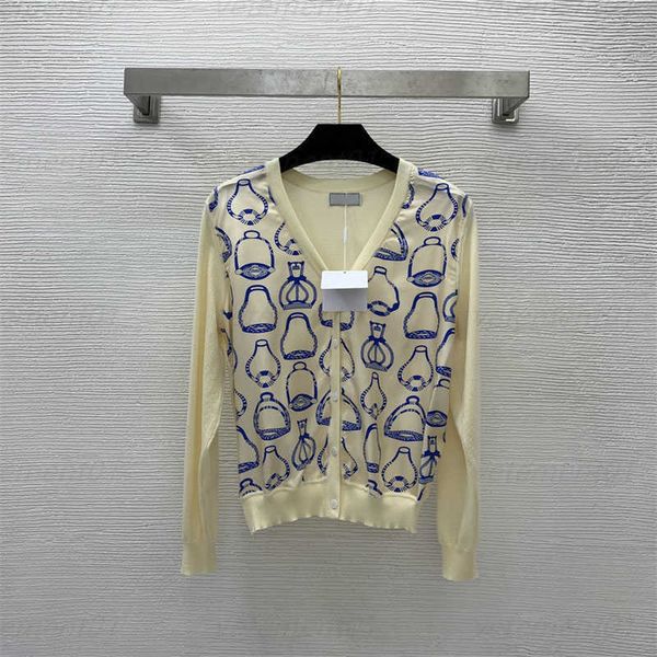 designer shirt women summer sweatshirt front piece 19mm 100% silk twill full screen hourglass pattern print v-neck long sleeve cardigan blou, White
designer shirt women summer sweatshirt front piece 19mm 100% silk twill full screen hourglass pattern print v-neck long sleeve cardigan blou, White