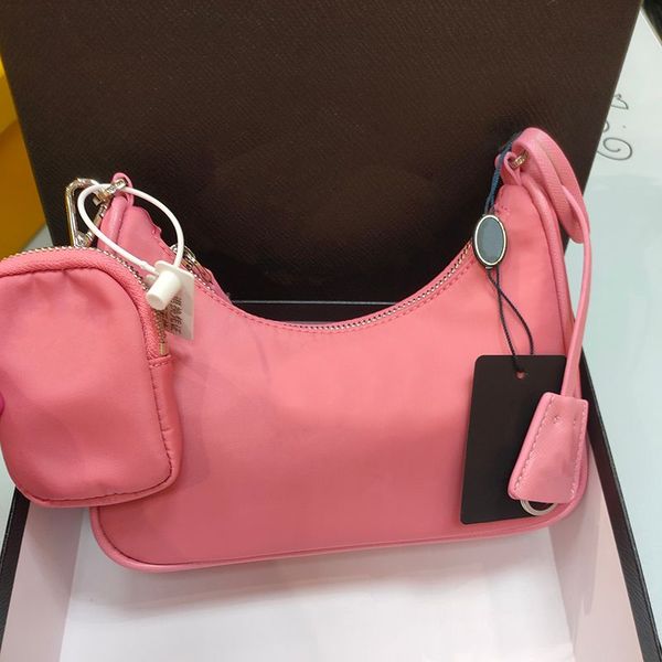 classic designer nylon bag women luxurys crossbody shoulder bags 2000 2005 3pcs chest black canvas zippe belts chains wallets underarm cleo
classic designer nylon bag women luxurys crossbody shoulder bags 2000 2005 3pcs chest black canvas zippe belts chains wallets underarm cleo