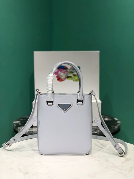1bd331 women's handbag high-end quality shoulder bag bright leather crossbody bag bucket bag inside sheepskin with nylon shoulder strap
1bd331 women's handbag high-end quality shoulder bag bright leather crossbody bag bucket bag inside sheepskin with nylon shoulder strap