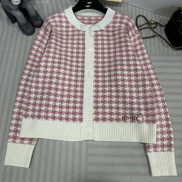 women's knits & tees designer qianniao gezhen knitted round neck long sleeve cardigan sweet fresh girl style 2023 early autumn coat sfz, White
women's knits & tees designer qianniao gezhen knitted round neck long sleeve cardigan sweet fresh girl style 2023 early autumn coat sfz, White