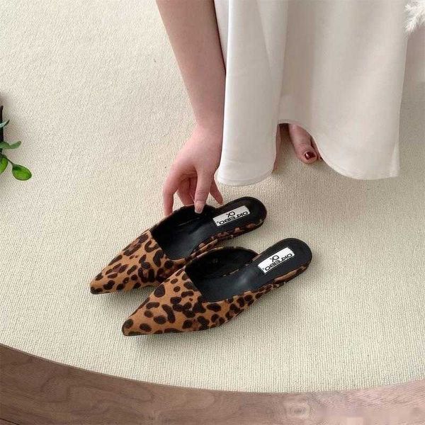 sandals women slippers pointed toe leopard design shallow slip on thin low heels black flock casual mules loafers outdoor 230417
sandals women slippers pointed toe leopard design shallow slip on thin low heels black flock casual mules loafers outdoor 230417