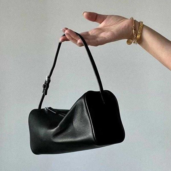 designer the row leather large capacity totes bag minimalist leather bucket shoulder bag ujst
designer the row leather large capacity totes bag minimalist leather bucket shoulder bag ujst